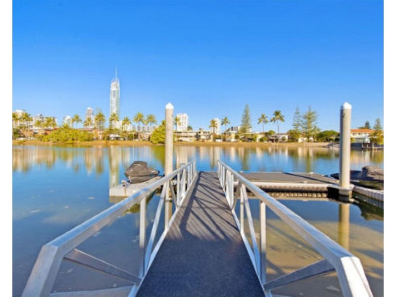 2/35 Sunrise boulevard, Surfers Paradise QLD 4217