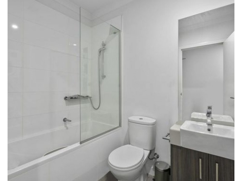 3B 25 Regent street, Woolloongabba QLD 4102