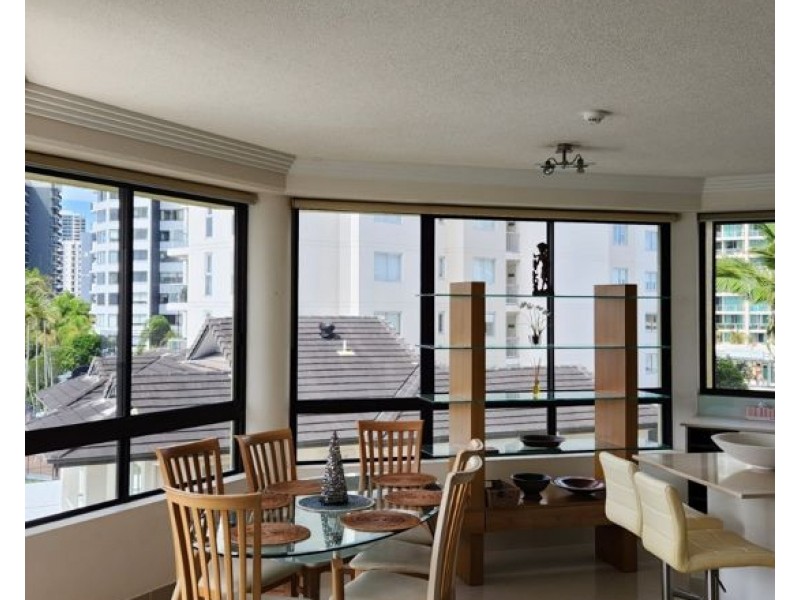 10 2890 Gold Coast Highway, Surfers Paradise QLD 4217