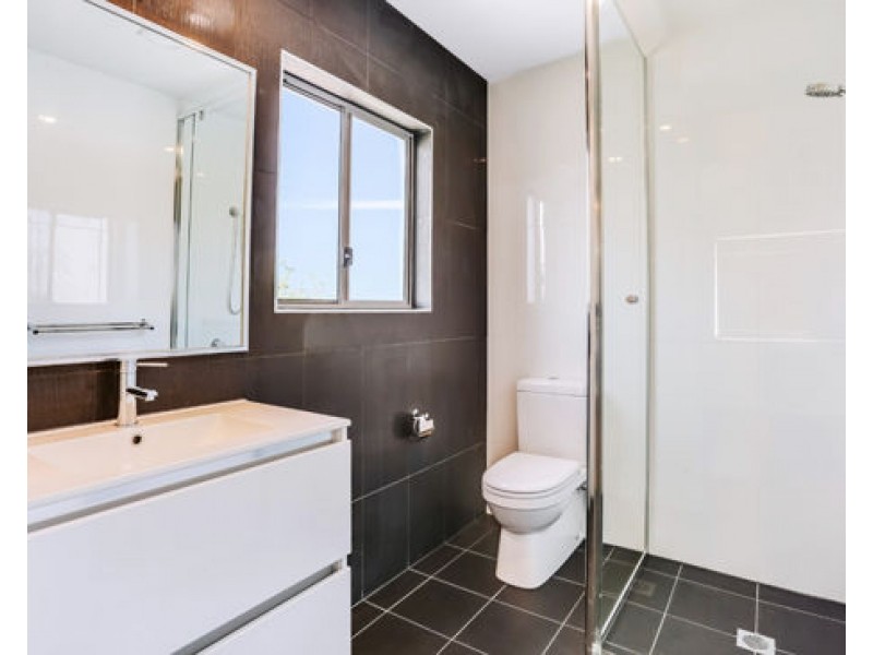 ID: 20023/ 11 Rolleston Street, Keperra QLD 4054