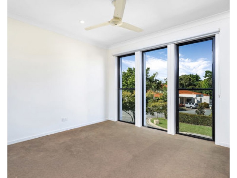 132 North Hill Drive Robina, Robina QLD 4226