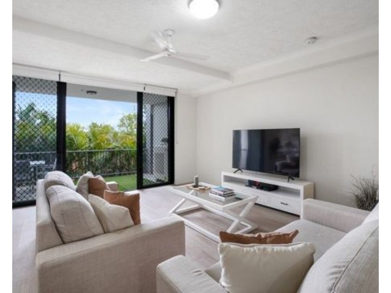 Unit 6 1 Acacia Court, Robina QLD 4226