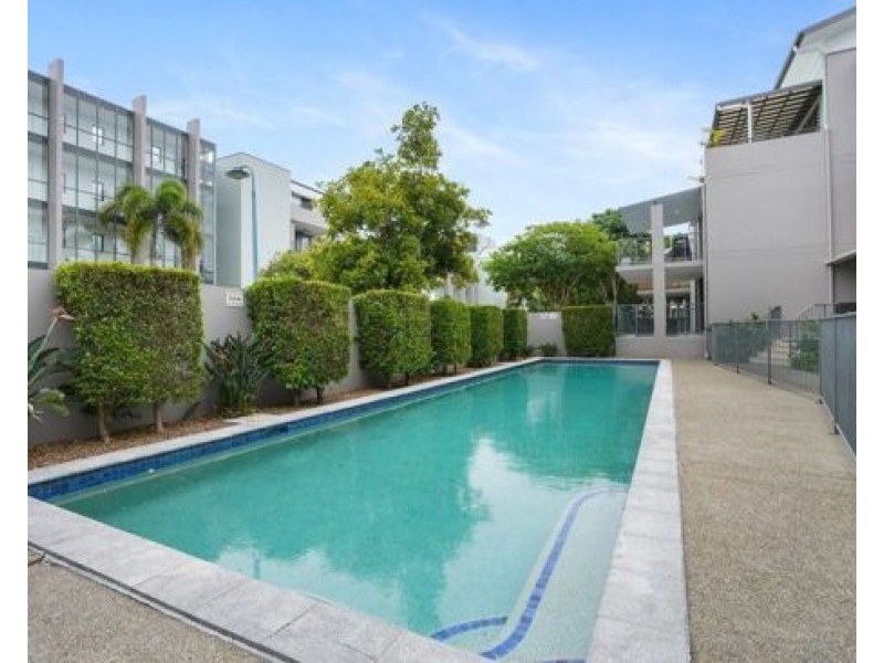 Unit 6 1 Acacia Court, Robina QLD 4226