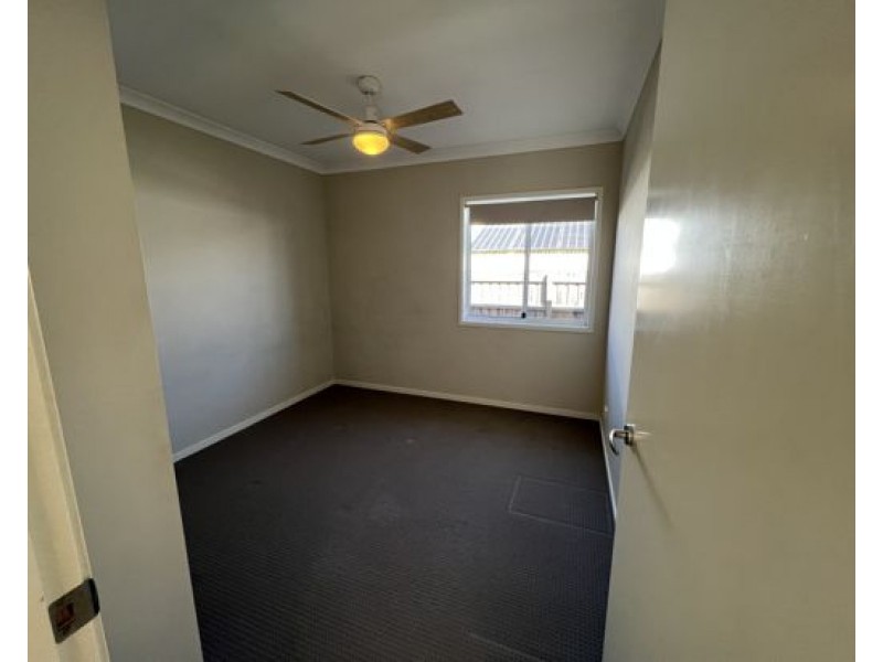 54 Pioneer Dr, Kuraby QLD 4112