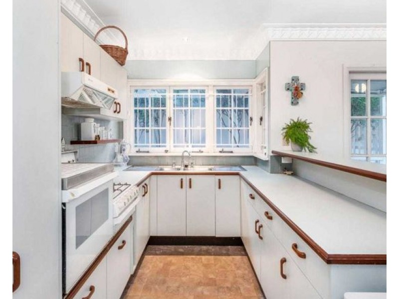 28 Kitchener Rd, Ascot QLD 4007