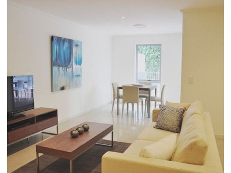 204/23 Robinson Place, Kelvin Grove QLD 4059