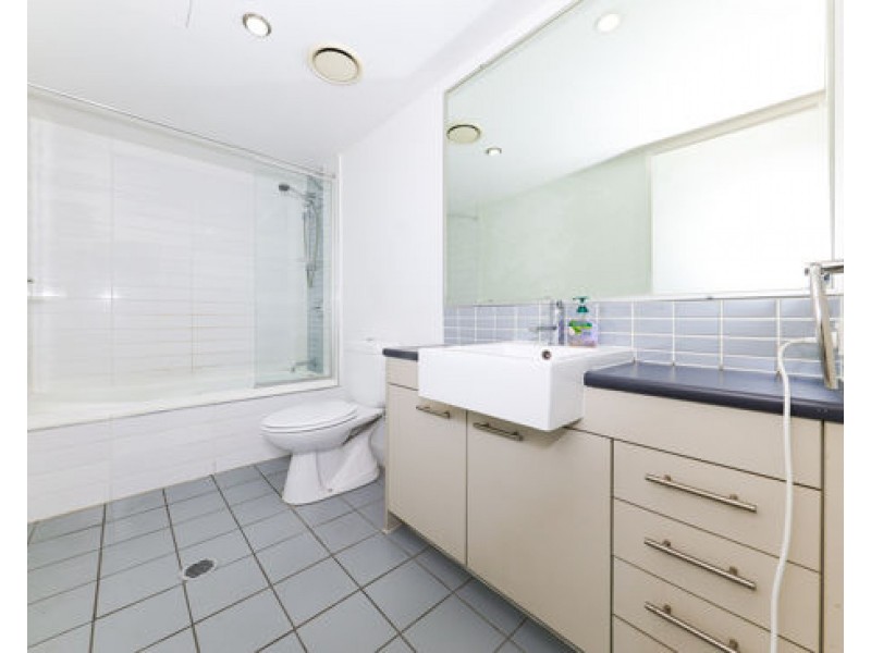 304/392 Hamilton Road, Chermside QLD 4032