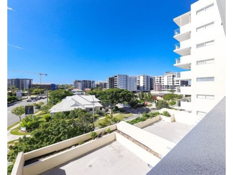 304/392 Hamilton Road, Chermside QLD 4032