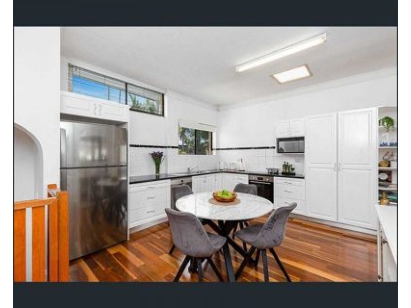 25 Brisbane Street, Bulimba QLD 4171