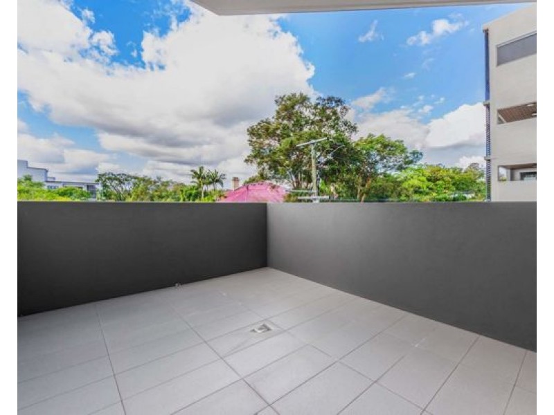 237/ 181 Clarence Rd, Indooroopilly QLD 4068