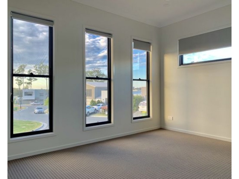5 Emilia St, Coomera QLD 4209