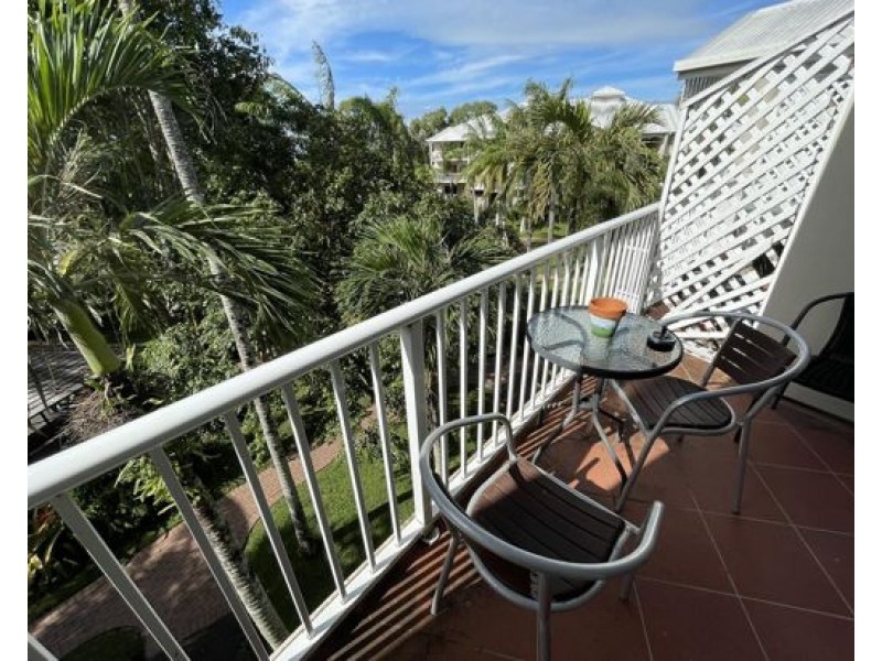 27 /129-135 Oleander street, Holloways Beach QLD 4878