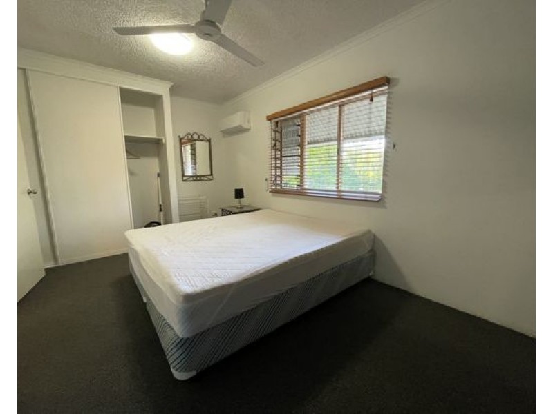 27 /129-135 Oleander street, Holloways Beach QLD 4878