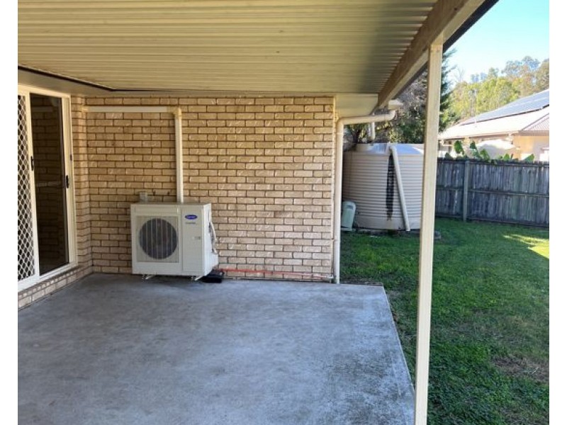 4 IDALIA LANE, Waterford QLD 4133