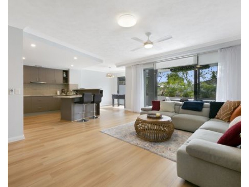 10/1 Acacia Court, Robina QLD 4226