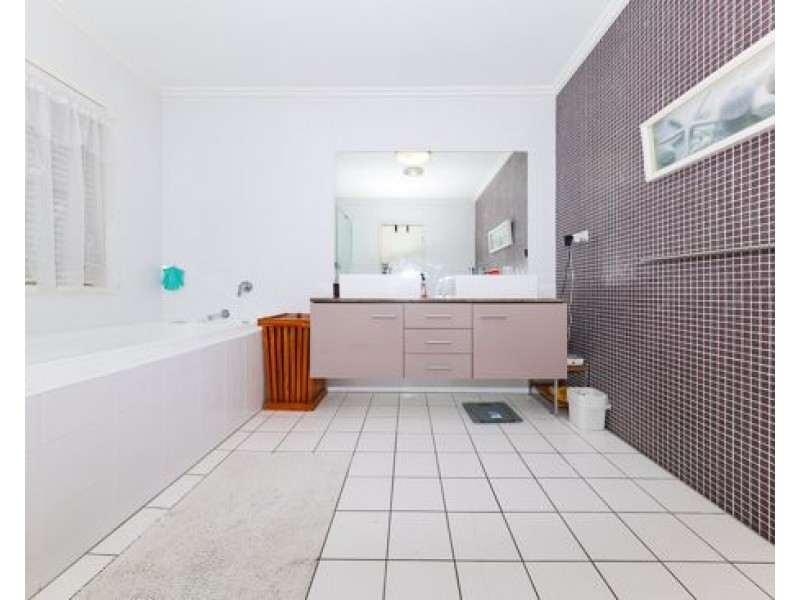 2/28 Amazons Place, Jindalee QLD 4074
