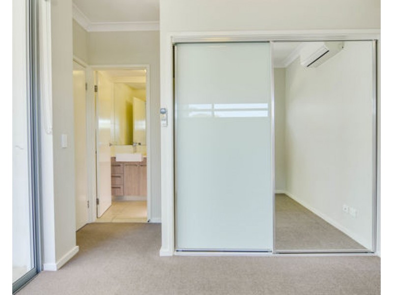201/37 Connor Street, Kangaroo Point QLD 4169