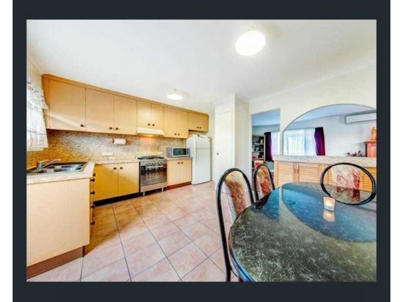 8 Bangalow Street, Algester QLD 4115