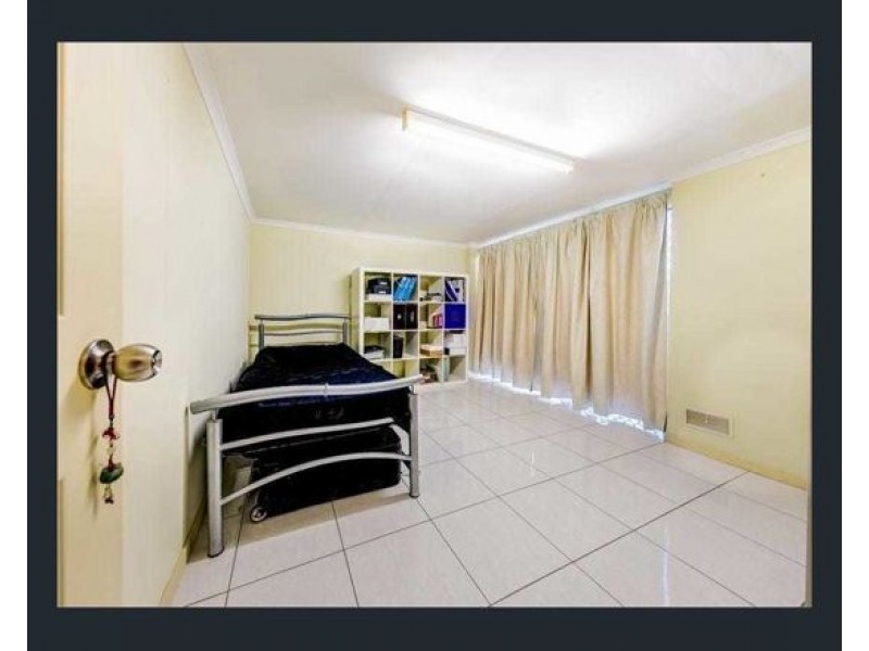 8 Bangalow Street, Algester QLD 4115