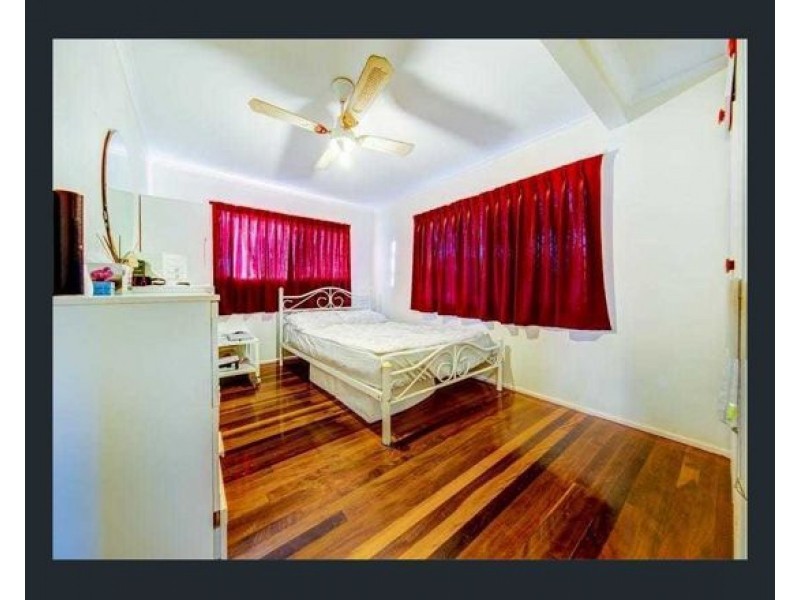 8 Bangalow Street, Algester QLD 4115