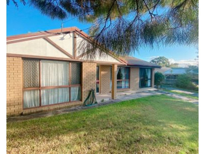 5 Dryade Street, Regents Park QLD 4118