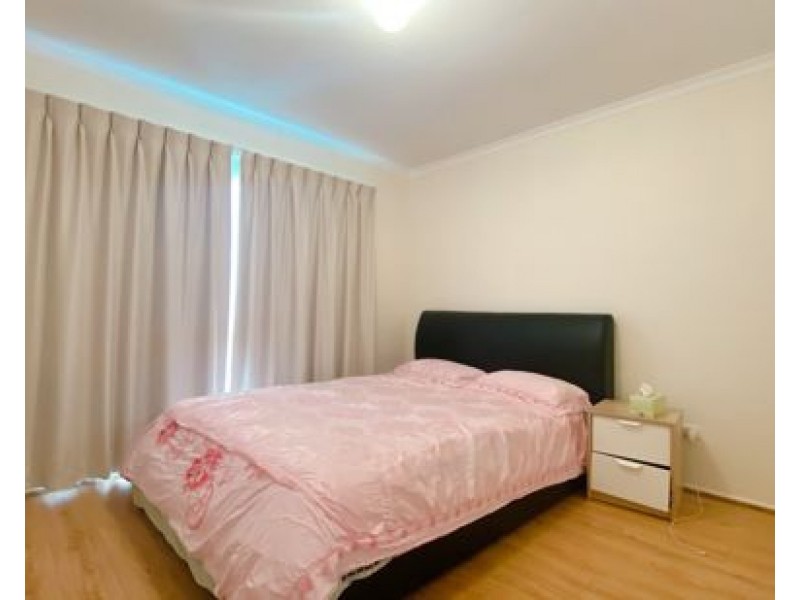 5 Dryade Street, Regents Park QLD 4118