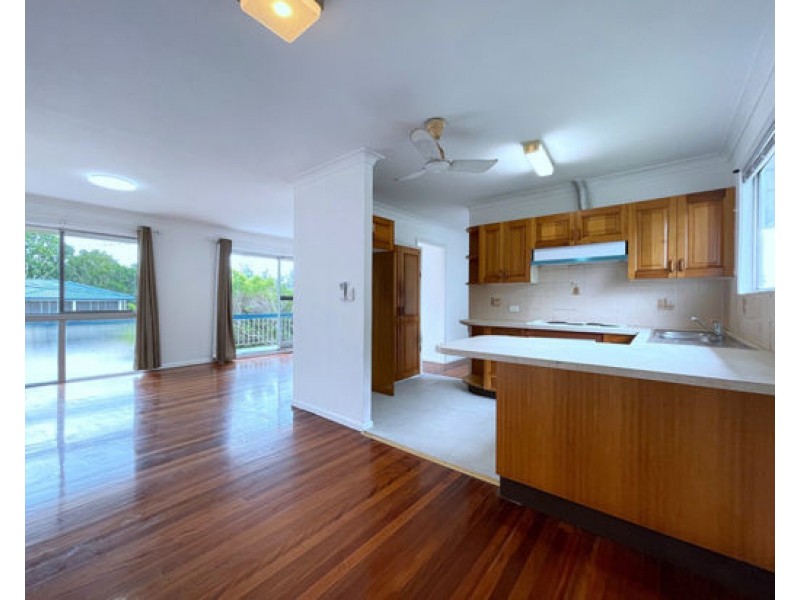 6 Jonathan St, Macgregor QLD 4109