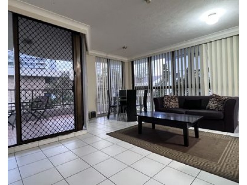 5 219 Surf Parade, Surfers Paradise QLD 4217