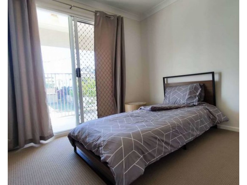 2/9 Matina Street, Biggera Waters QLD 4216