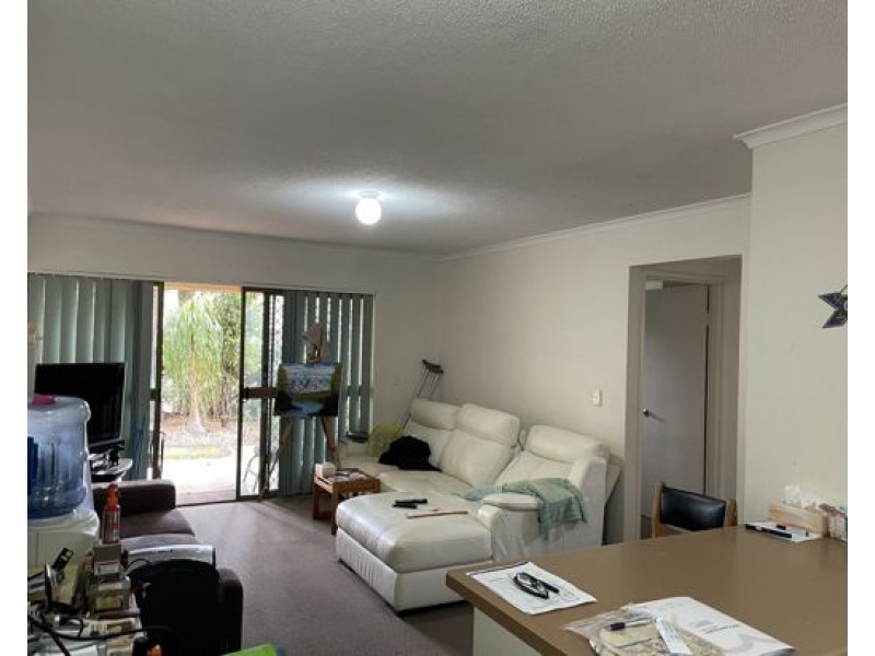 1/22 Barbet PL, Burleigh Waters QLD 4220