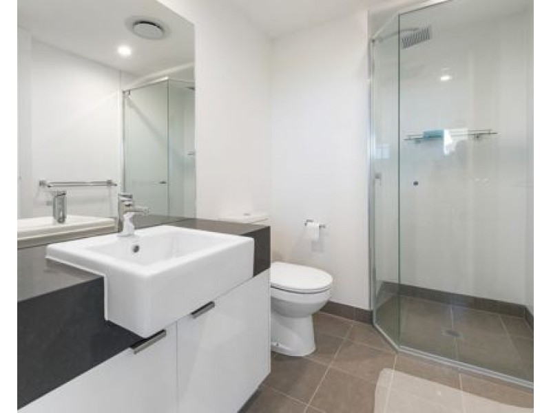 351/33 Lakefront Crescent, Varsity Lakes QLD 4227