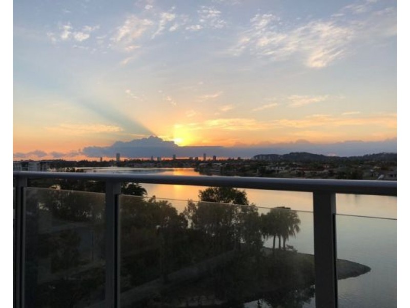 351/33 Lakefront Crescent, Varsity Lakes QLD 4227