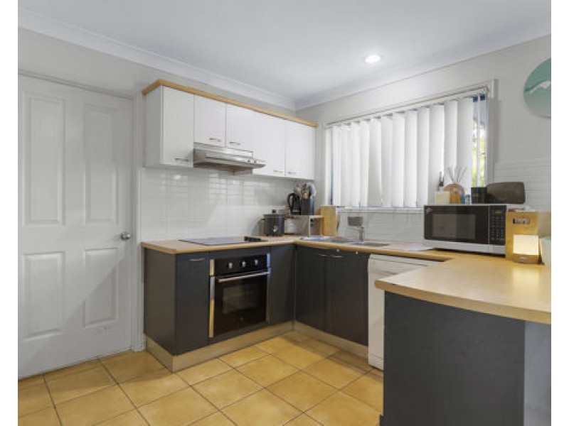 15/31 Archipelago Street, Pacific Pines QLD 4211