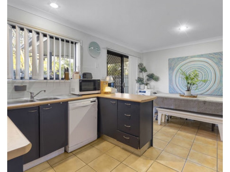 15/31 Archipelago Street, Pacific Pines QLD 4211