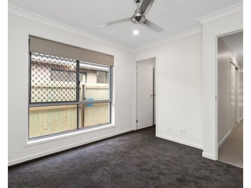 34 FIENNES ROAD, Logan Reserve QLD 4133