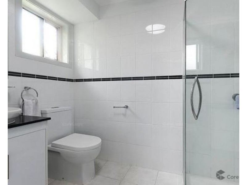 2 BARCREST COURT, Crestmead QLD 4132