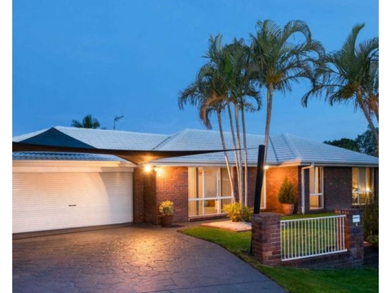 1 LAKEWOOD COURT, Parkwood QLD 4214