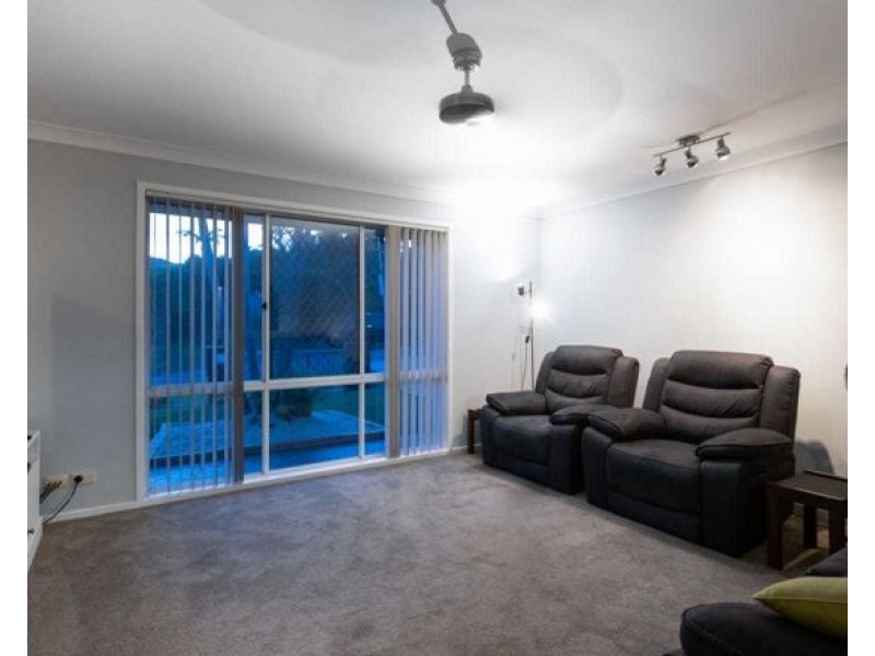 1 LAKEWOOD COURT, Parkwood QLD 4214