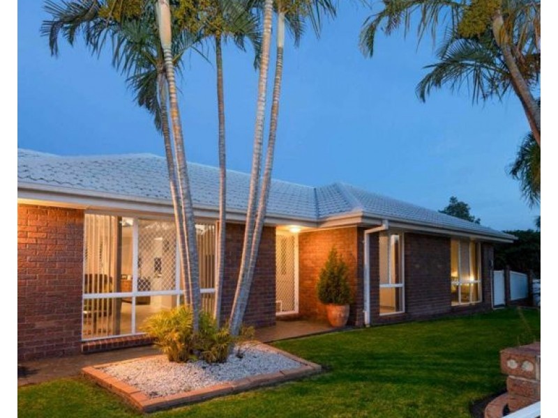 1 LAKEWOOD COURT, Parkwood QLD 4214