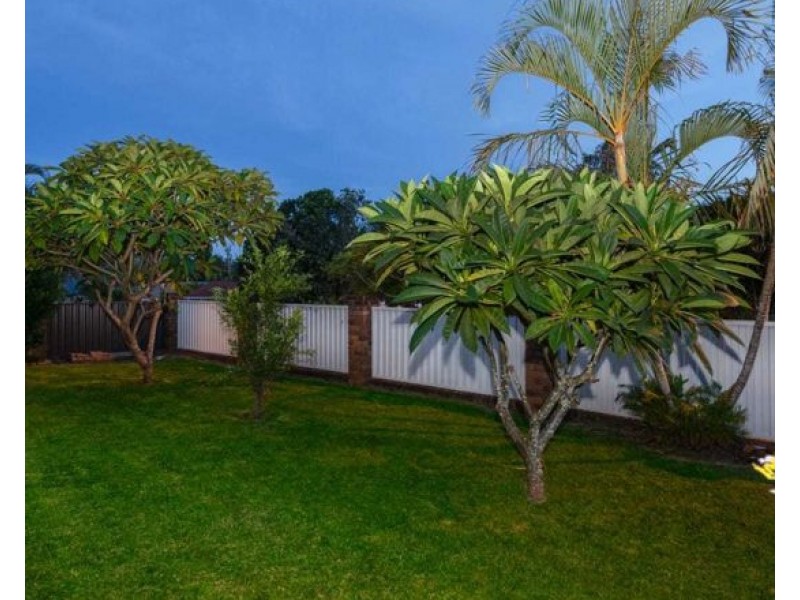 1 LAKEWOOD COURT, Parkwood QLD 4214