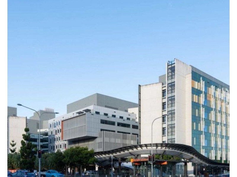 1 LAKEWOOD COURT, Parkwood QLD 4214