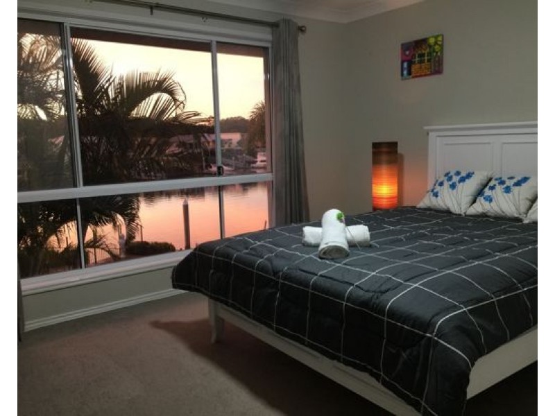 52 Buccaneer Way, Coomera Waters QLD 4209
