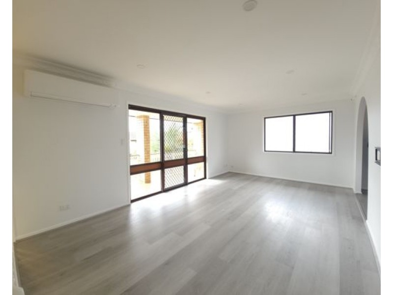 24 Orpheus Street, Robertson QLD 4109