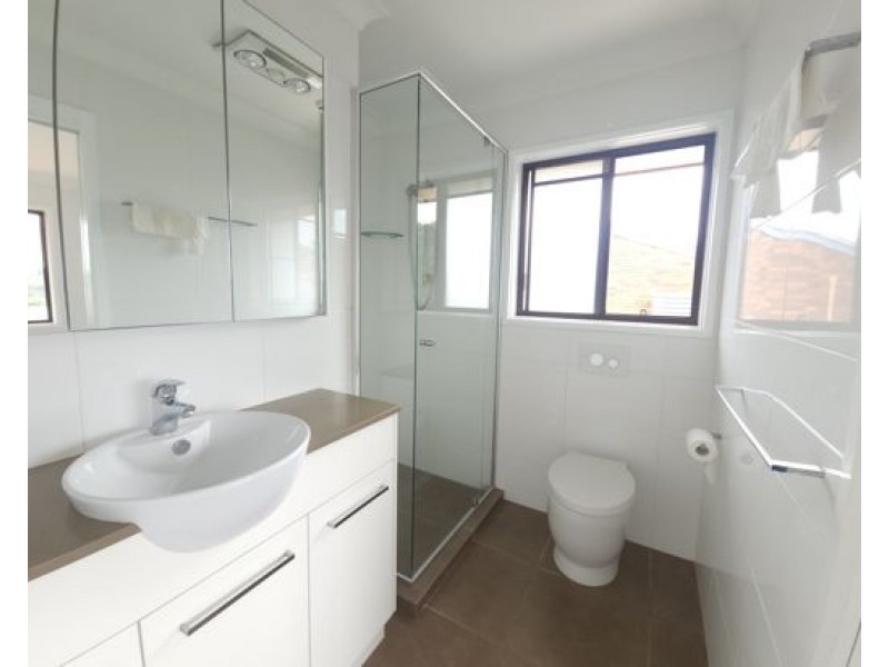 24 Orpheus Street, Robertson QLD 4109