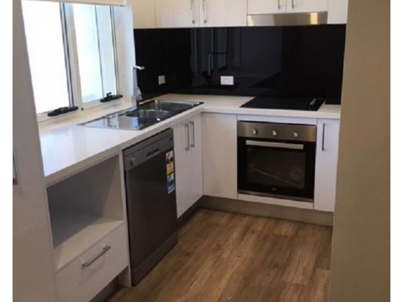 U109/81 Sutton street, Redcliffe QLD 4020