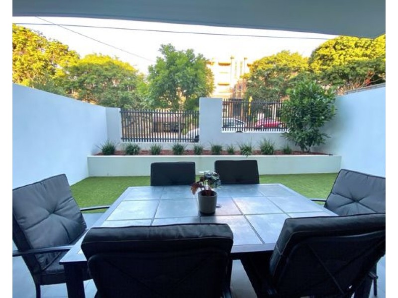 9 Lapraik St, Ascot QLD 4007