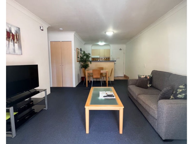 23/11-17 Philip Avenue, Broadbeach QLD 4218