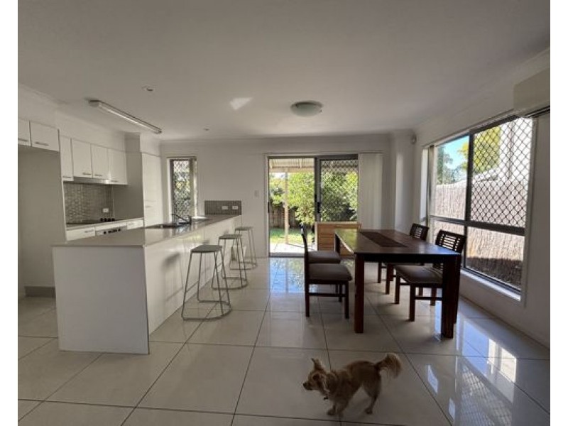 2/40 Old Logan Rd, Gailes QLD 4300