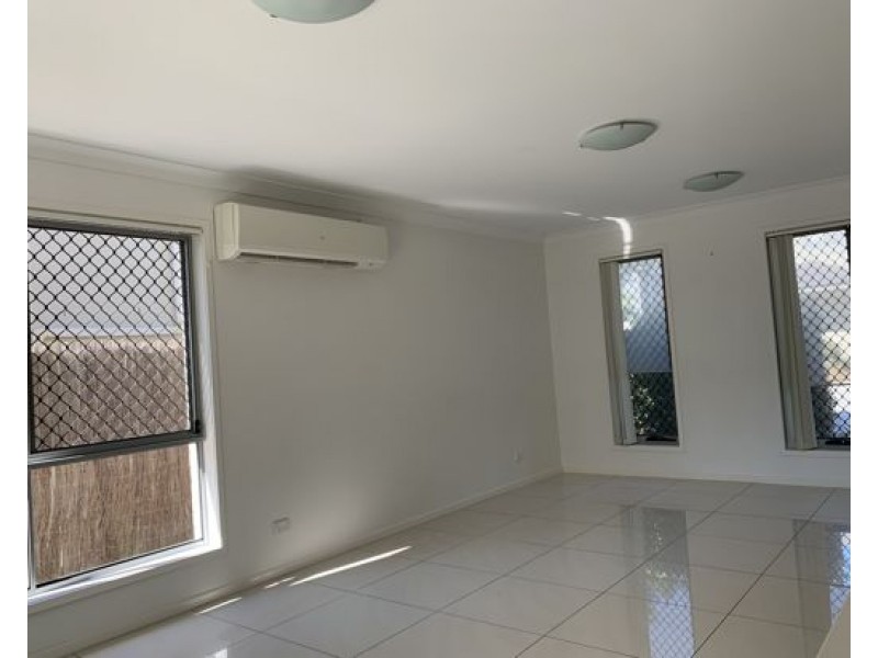 2/40 Old Logan Rd, Gailes QLD 4300