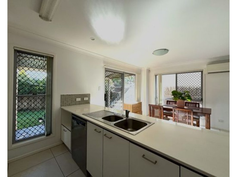 2/40 Old Logan Rd, Gailes QLD 4300